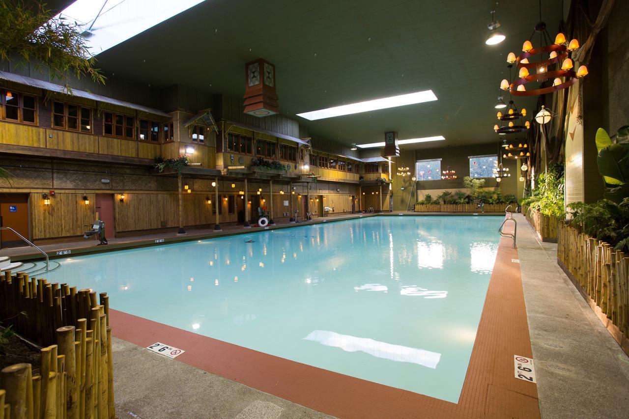 Mcmenamins Anderson School Hotel Bothell Exterior photo