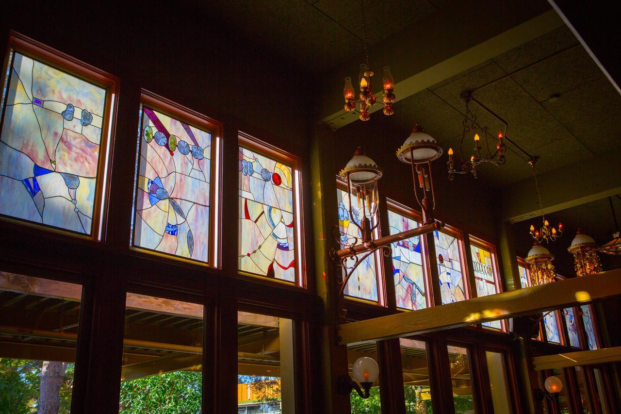 Mcmenamins Anderson School Hotel Bothell Exterior photo